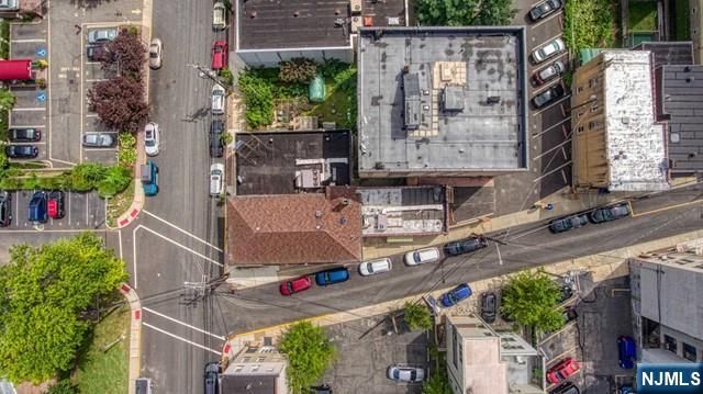 24-32 Dempsey Avenue, Edgewater, NJ 07020