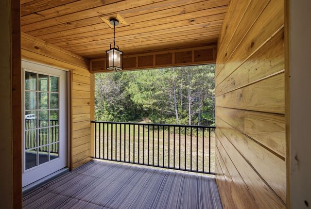 1405 Trace Creek Rd, Hohenwald, TN 38462