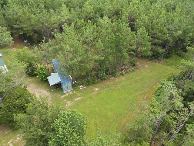 1405 Trace Creek Rd, Hohenwald, TN 38462