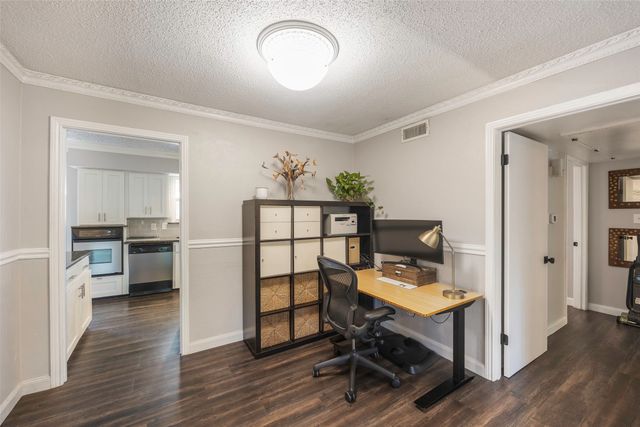 6007 Sandhurst Lane D, Dallas, TX 75206