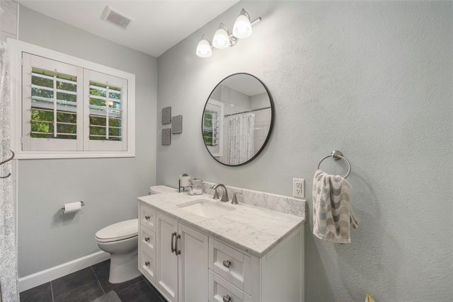 6007 Sandhurst Lane D, Dallas, TX 75206