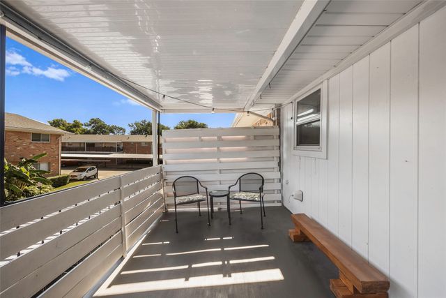 6007 Sandhurst Lane D, Dallas, TX 75206