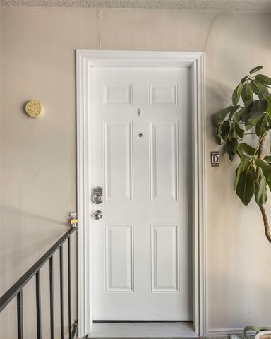 6007 Sandhurst Lane D, Dallas, TX 75206