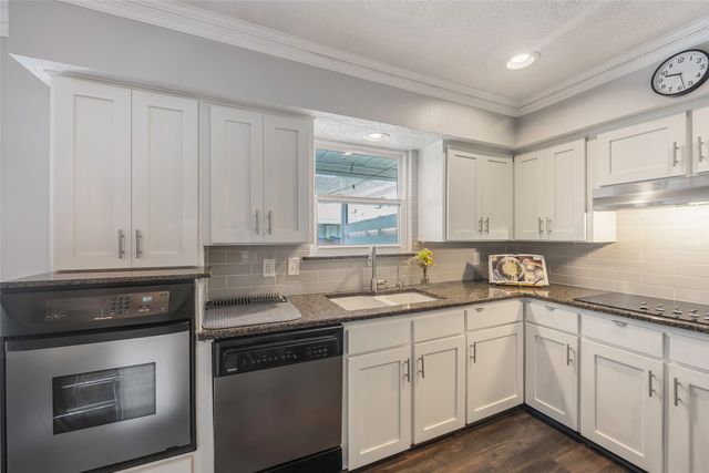 6007 Sandhurst Lane D, Dallas, TX 75206