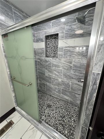 501 W 8th Street, Pittsburg, KS 66762