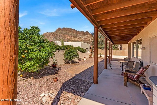 6039 W Ten Star Drive, Tucson, AZ 85713