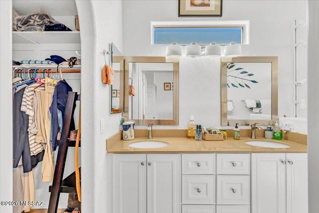 6039 W Ten Star Drive, Tucson, AZ 85713