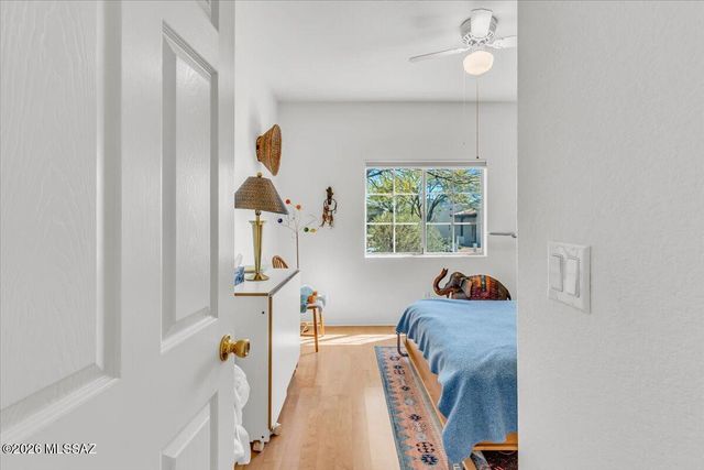 6039 W Ten Star Drive, Tucson, AZ 85713