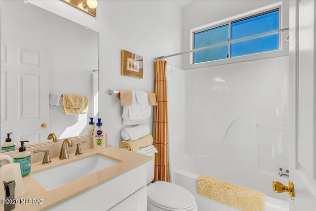 6039 W Ten Star Drive, Tucson, AZ 85713