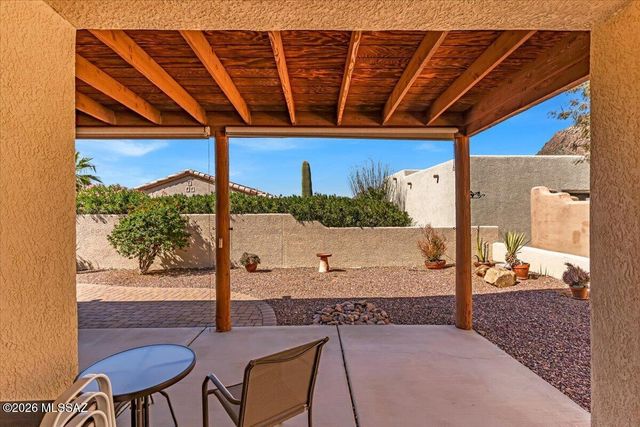 6039 W Ten Star Drive, Tucson, AZ 85713