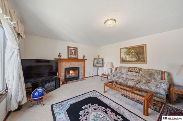 7910 Forbes Court, Lincoln, NE 68516