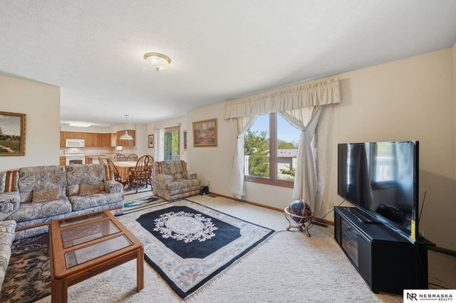 7910 Forbes Court, Lincoln, NE 68516