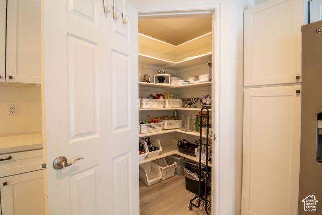 4194 S CAROLEEN WAY, Salt Lake City, UT 84124