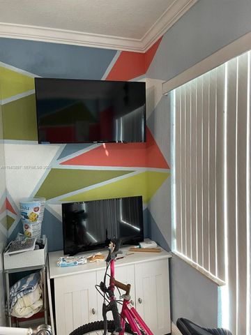 6345 Collins Ave 435, Miami Beach, FL 33141