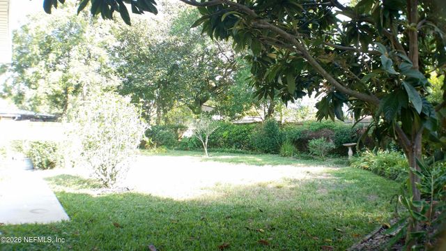 1012 N 6TH Avenue, Jacksonville Beach, FL 32250