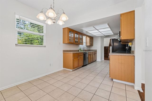 2620 GIANT PLACE, Seffner, FL 33584