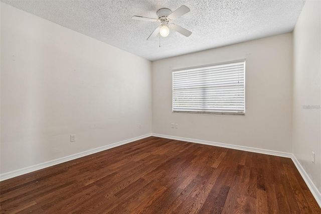 2620 GIANT PLACE, Seffner, FL 33584