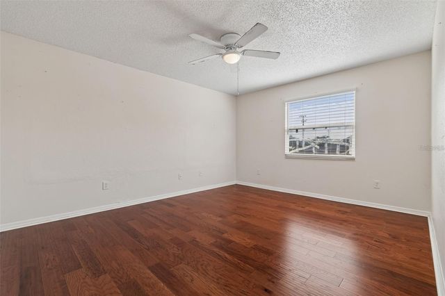 2620 GIANT PLACE, Seffner, FL 33584