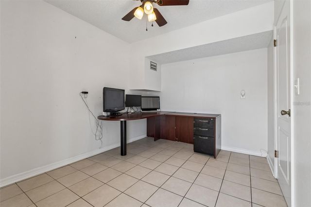2620 GIANT PLACE, Seffner, FL 33584