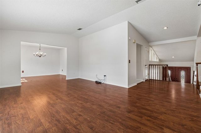 2620 GIANT PLACE, Seffner, FL 33584
