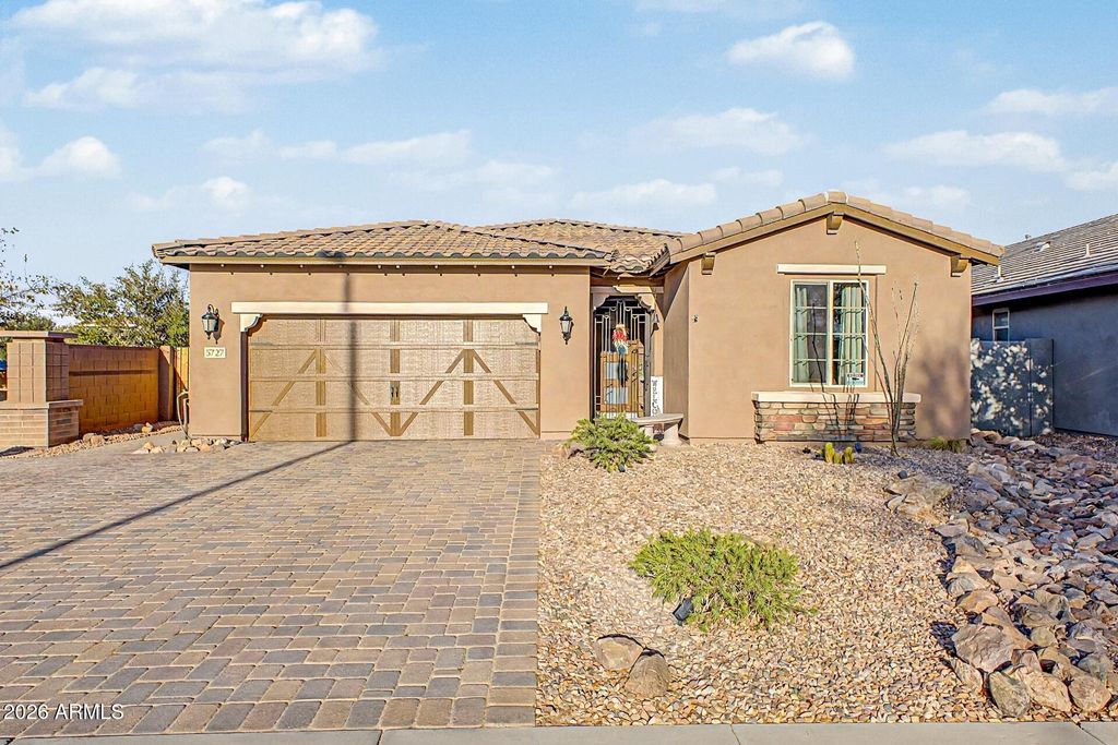 5727 S HEMET Street, Gilbert, AZ 85298 — photo 2