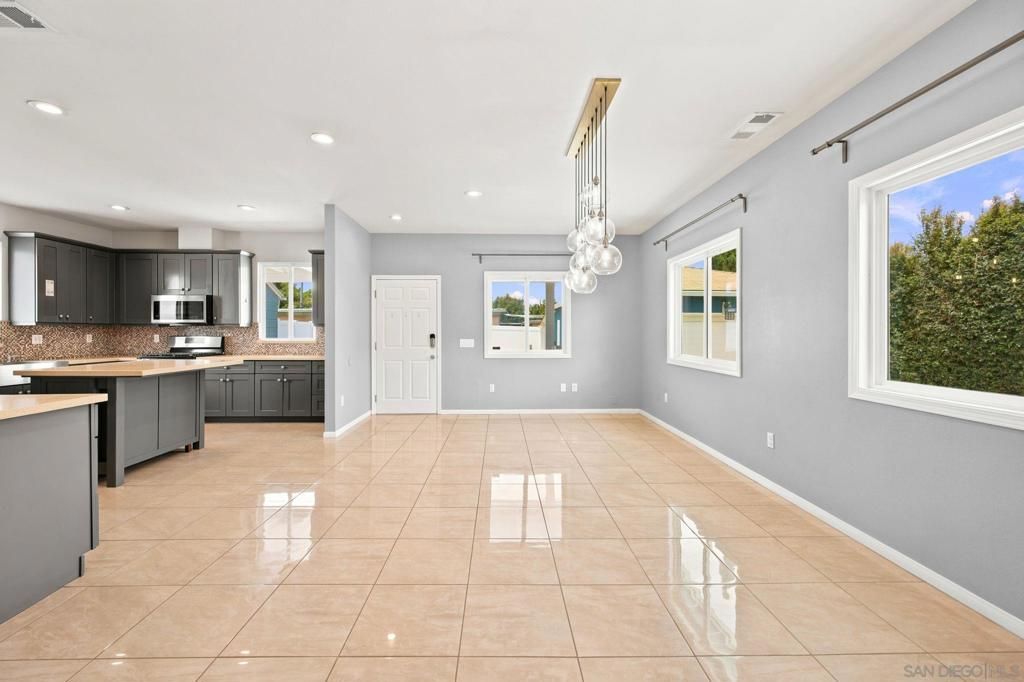 Image 19 of property listing at 4622 Norwood, San Diego, CA 92115