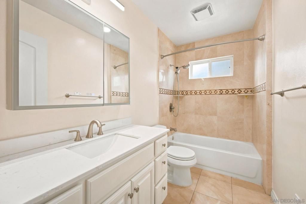 Image 44 of property listing at 4622 Norwood, San Diego, CA 92115