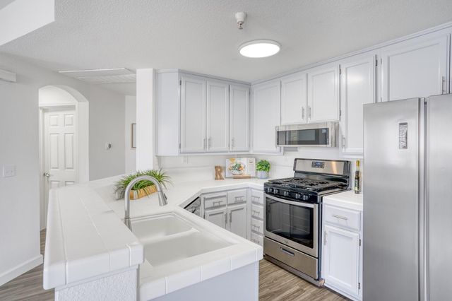 501 Baltic Circle 539, Redwood City, CA 94065