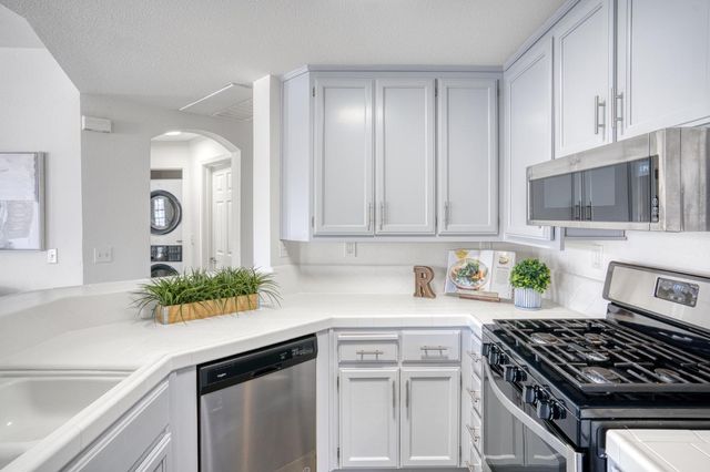 501 Baltic Circle 539, Redwood City, CA 94065