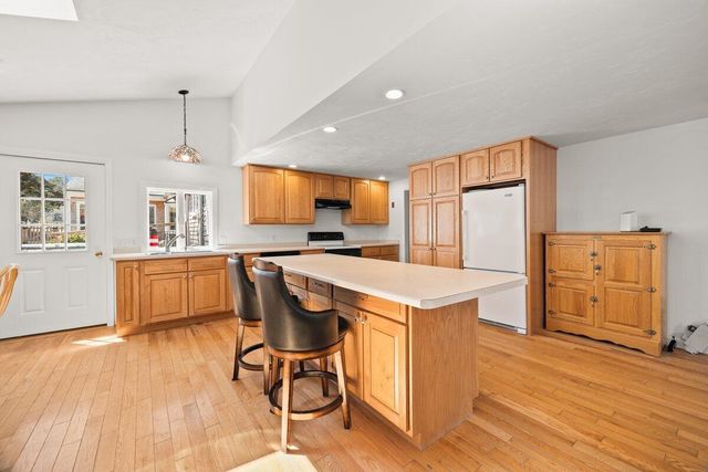 46 Monument View Road, East Dennis, MA 02641