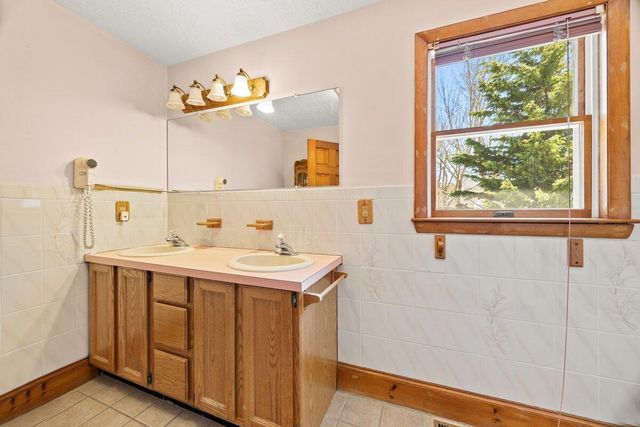 46 Monument View Road, East Dennis, MA 02641