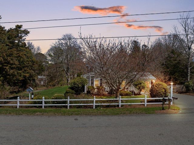 46 Monument View Road, East Dennis, MA 02641