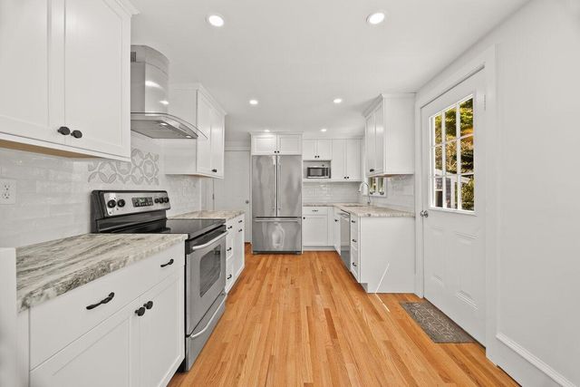 46 Monument View Road, East Dennis, MA 02641