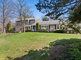 46 Monument View Road, East Dennis, MA 02641