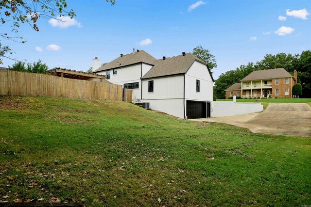2305 Paula Dr, Jonesboro, AR 72404
