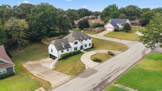 2305 Paula Dr, Jonesboro, AR 72404