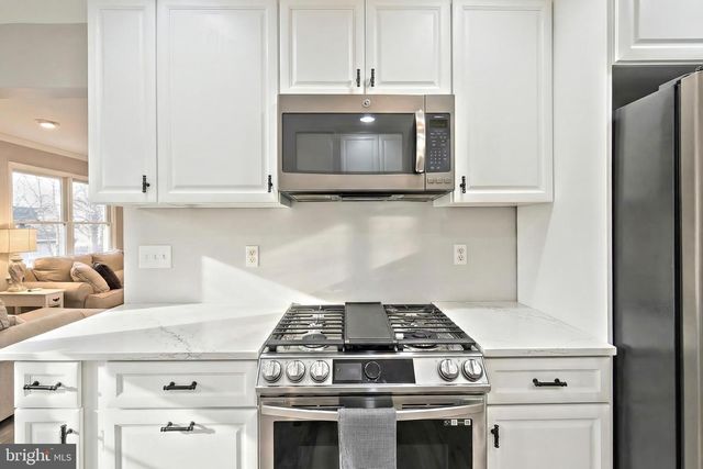 5 LONGSTREET DR, East Berlin, PA 17316