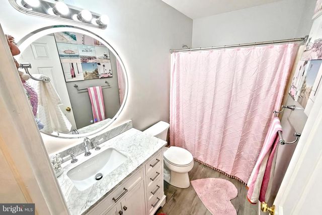 5 LONGSTREET DR, East Berlin, PA 17316