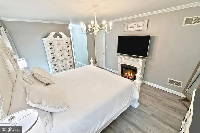 5 LONGSTREET DR, East Berlin, PA 17316