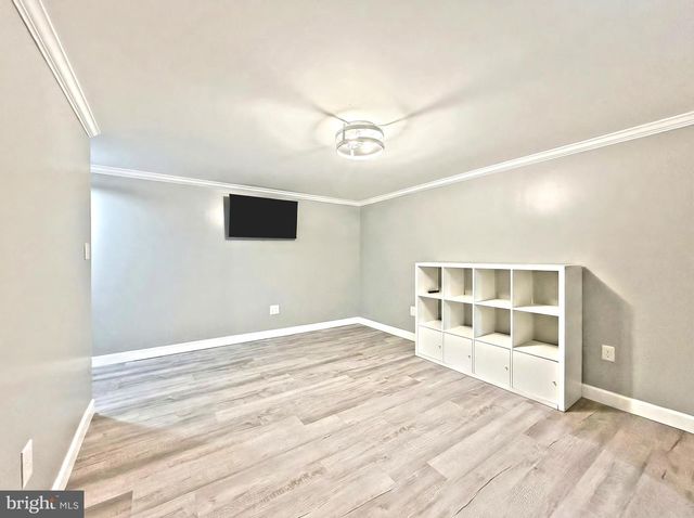 5 LONGSTREET DR, East Berlin, PA 17316