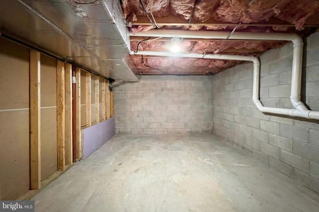 5 LONGSTREET DR, East Berlin, PA 17316