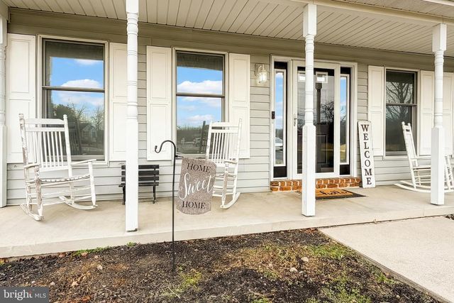 5 LONGSTREET DR, East Berlin, PA 17316