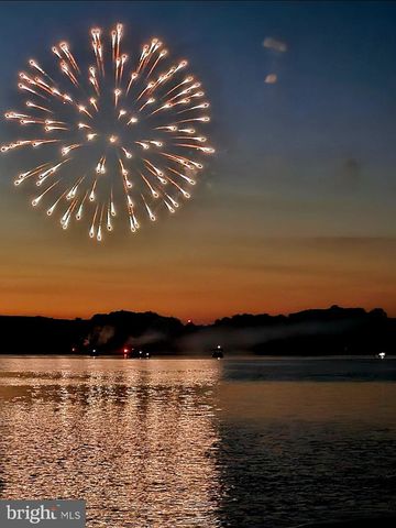 5 LONGSTREET DR, East Berlin, PA 17316