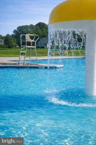 5 LONGSTREET DR, East Berlin, PA 17316