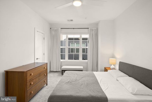 11258 FARADAY PARK DR, Reston, VA 20190