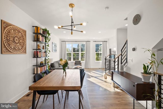 11258 FARADAY PARK DR, Reston, VA 20190