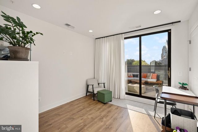 11258 FARADAY PARK DR, Reston, VA 20190
