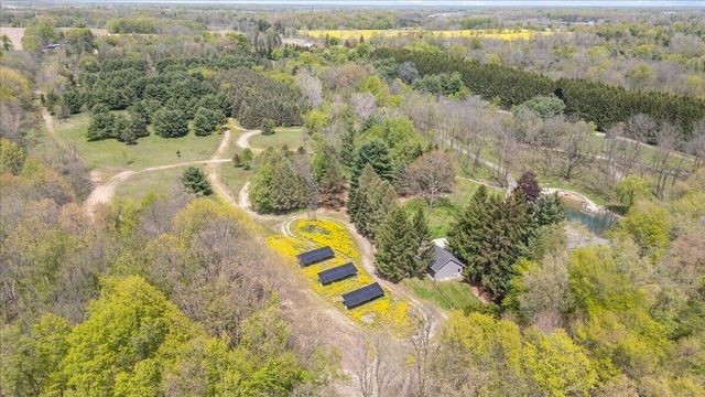 8121 W Eaton, Grand Ledge, MI 48837