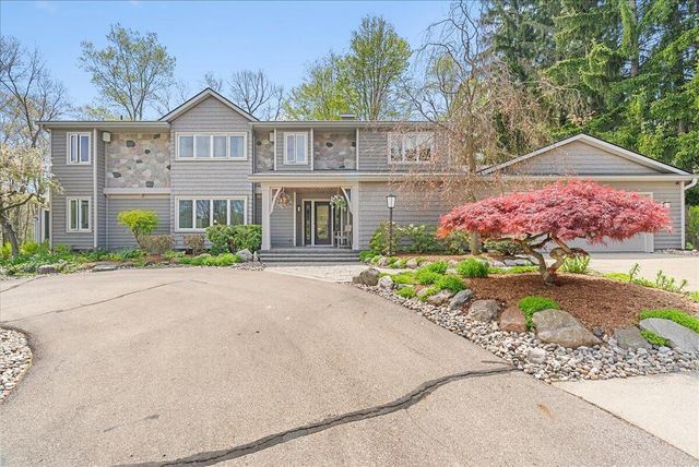 8121 W Eaton, Grand Ledge, MI 48837