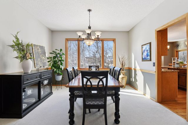 3142 Bavaria Hills Trail, Chaska, MN 55318